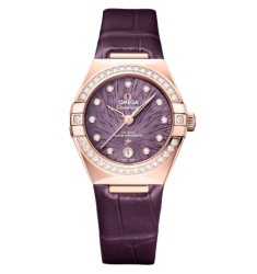 Omega 131.58.29.20.60.002 : Constellation Manhattan 29 Co-Axial Master Chronometer Moonshine Gold - Diamond / Purple Supernova / Alligator Omega 131.58.29.20.60.002 : Constellation Manhattan 29 Co-Axial Master Chronometer Moonshine Gold - Diamond / Purple Supernova / Alligator