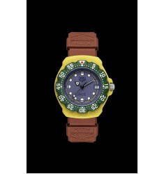 TAG Heuer WA126E.BT0009 : Formula 1 Kith Hawaii