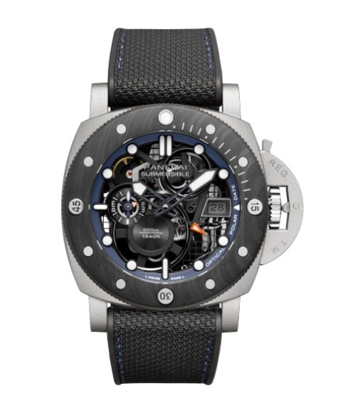 Panerai PAM01670 : Submersible GMT Titanio Mike Horn Experience Edition